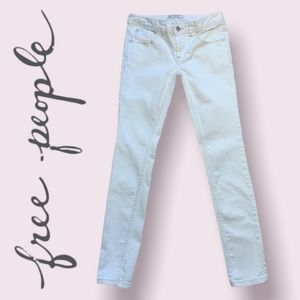 Free People Skinny Jeans from Anthropologie Size 27 White Excellent Condition